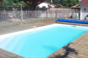 Agréable maison piscine chauffée et spa à Andernos